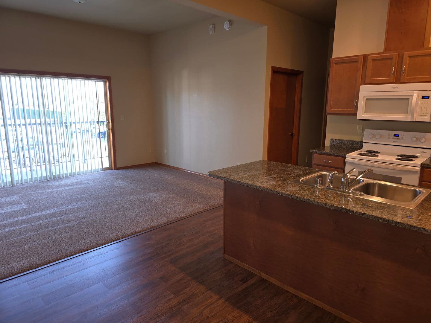 Lynden Apartment: 2202 Mercedes Drive