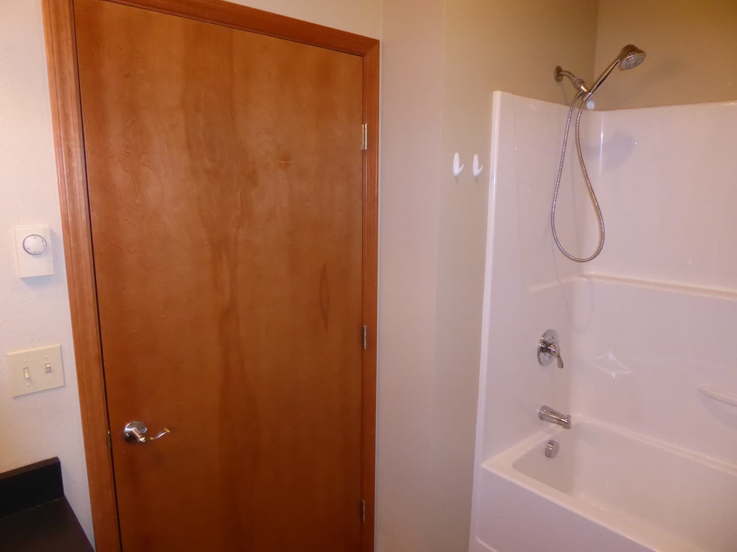 Lynden Apartment: 2202 Mercedes Drive