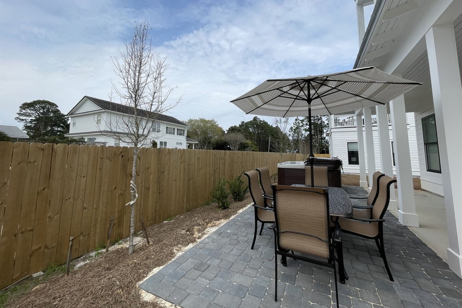 Miramar House: 56 Bella Vista Ct