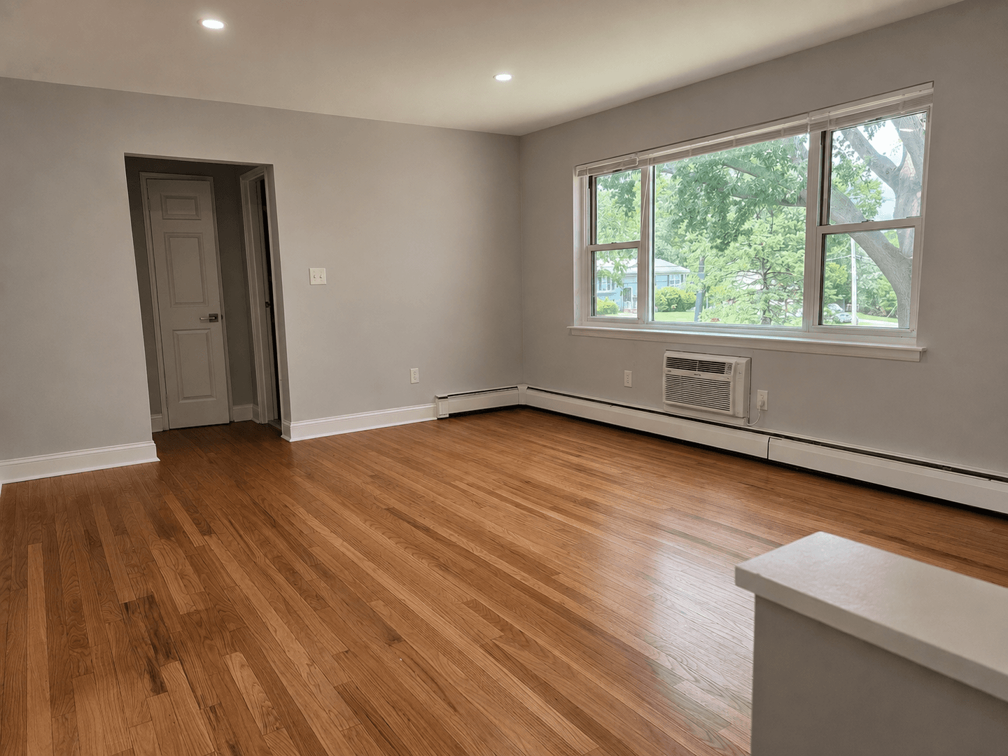 Matawan Apartment: 171 Matawan Ave