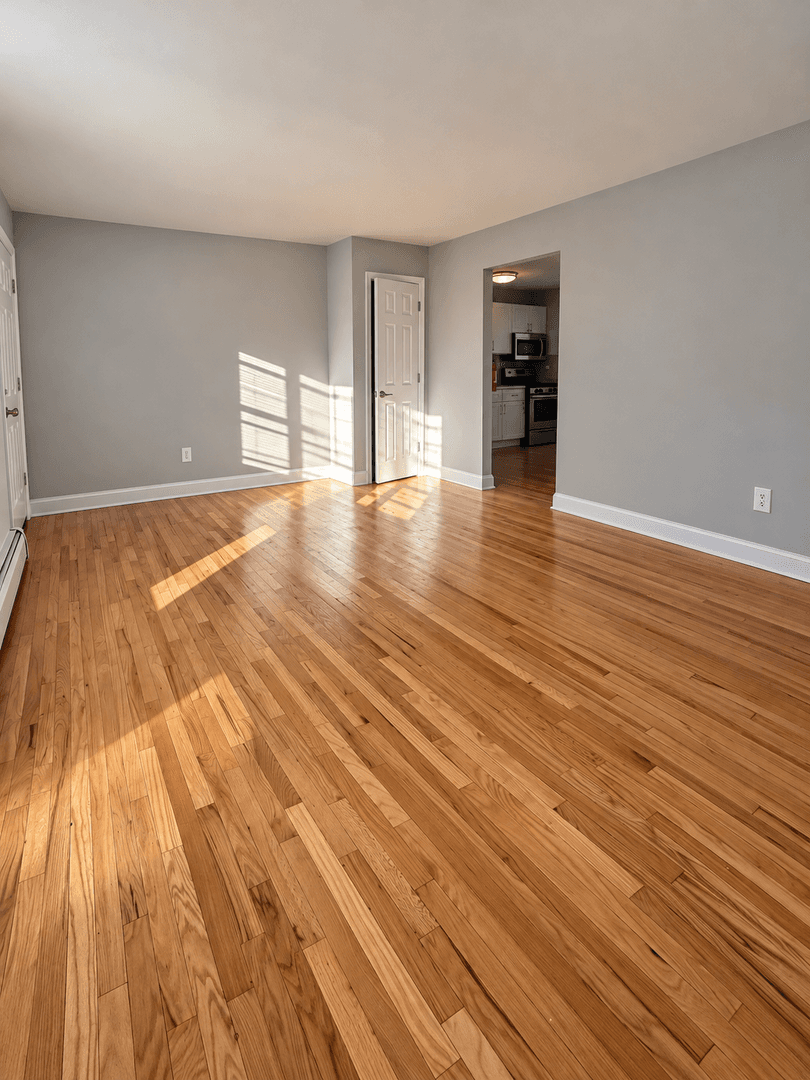 Matawan Apartment: 171 Matawan Ave