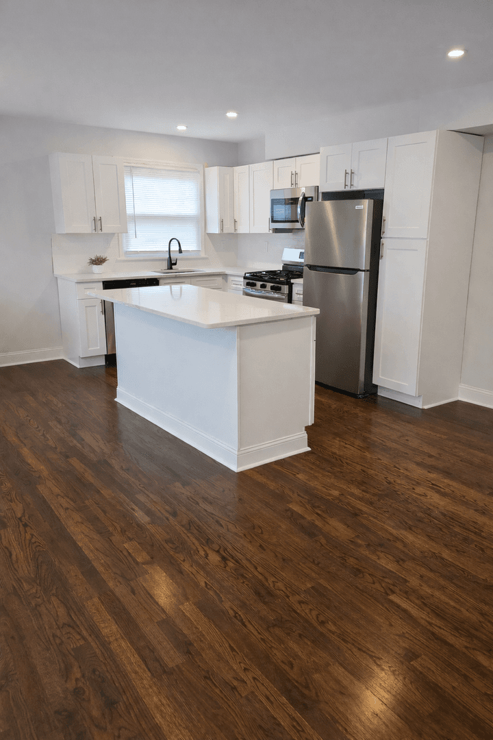 Somerville Apartment: 5-20 Oak Terrace & 195-221 Mountain Ave
