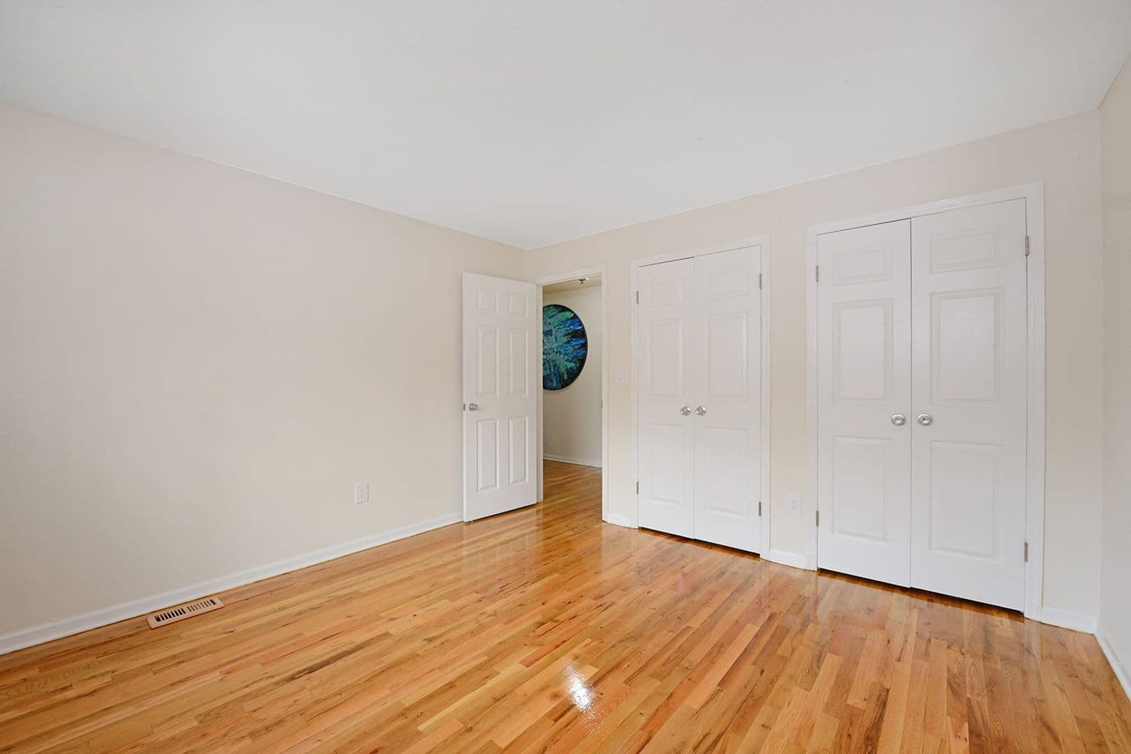 Bridgewater Apartment: 89 Tunison Lane
