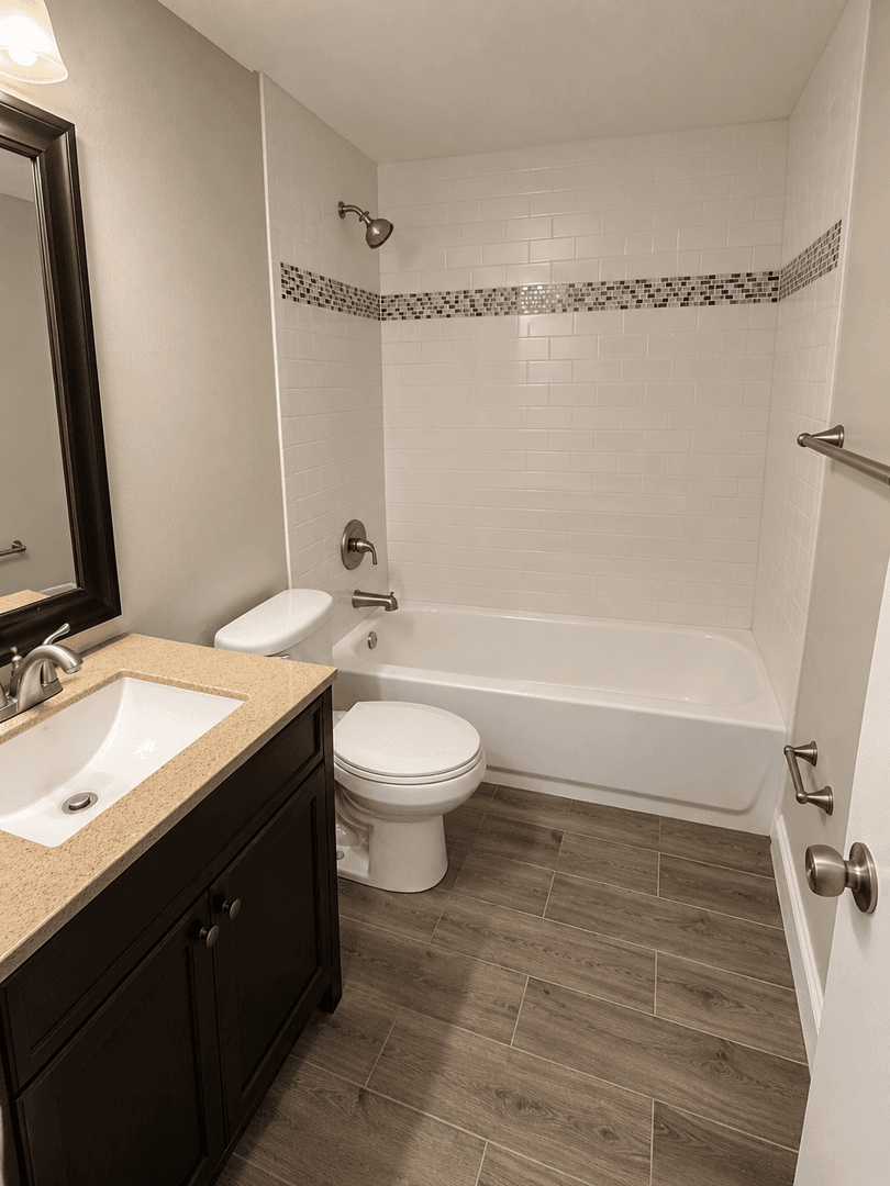 West Palm Beach Apartment: 537 South Sequoia Dr