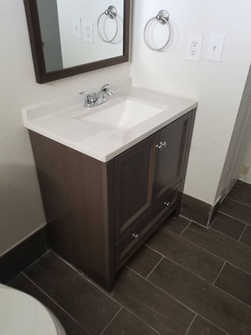Palm Springs Apartment: 965 Manor Dr