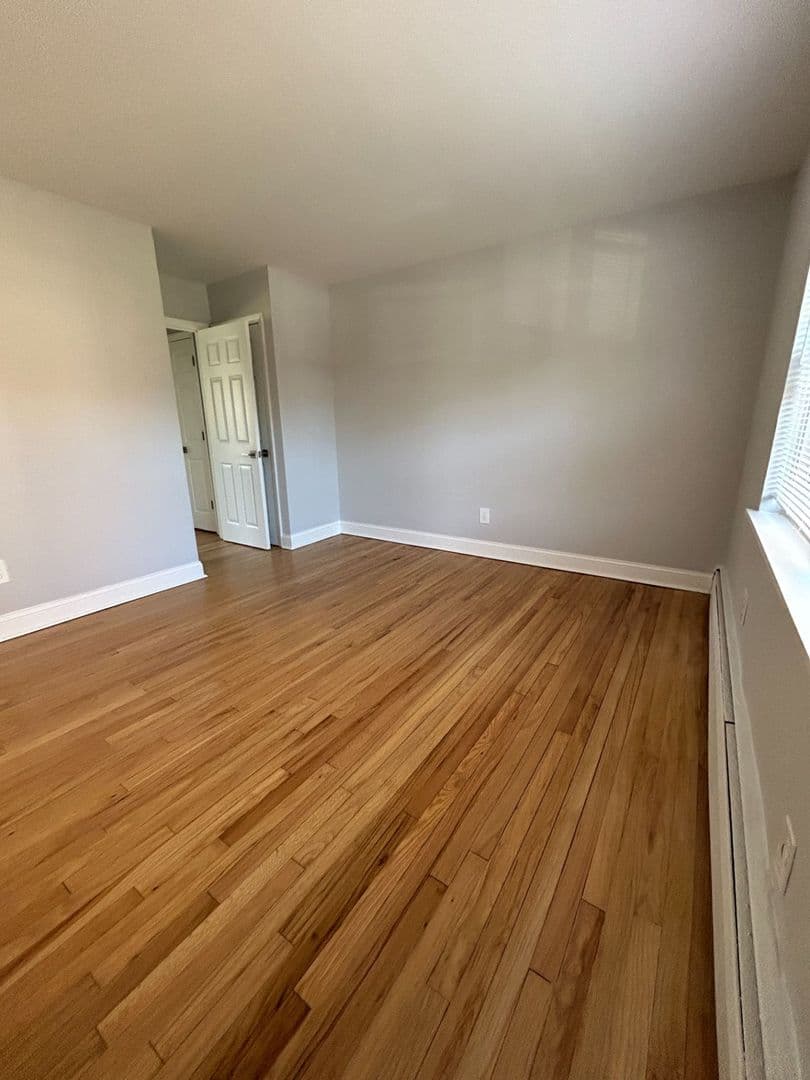 Matawan Apartment: 171 Matawan Ave