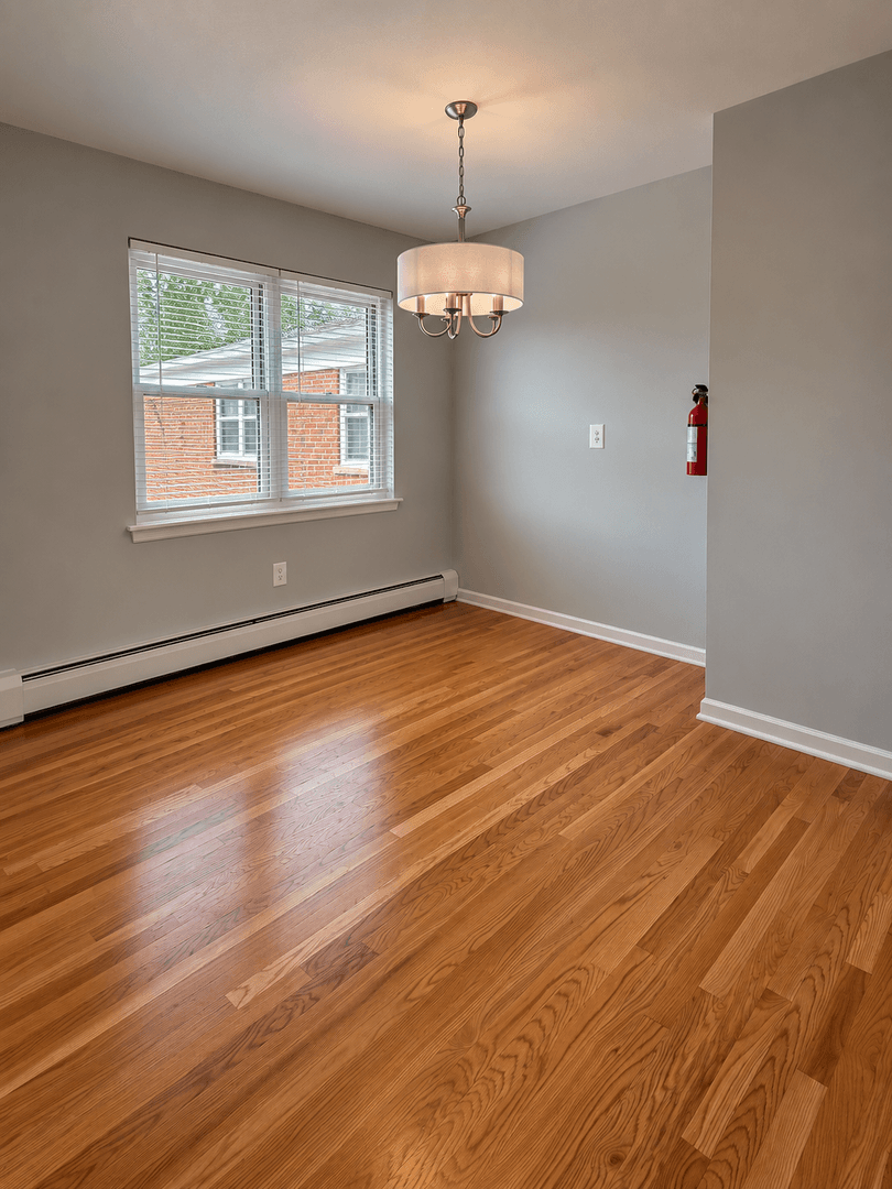 Matawan Apartment: 171 Matawan Ave