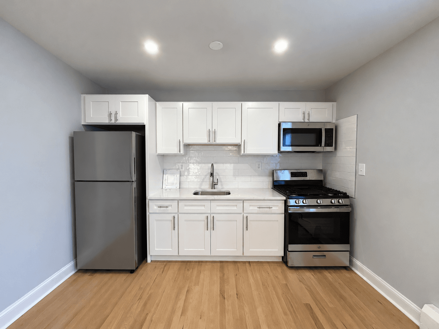 Matawan Apartment: 171 Matawan Ave