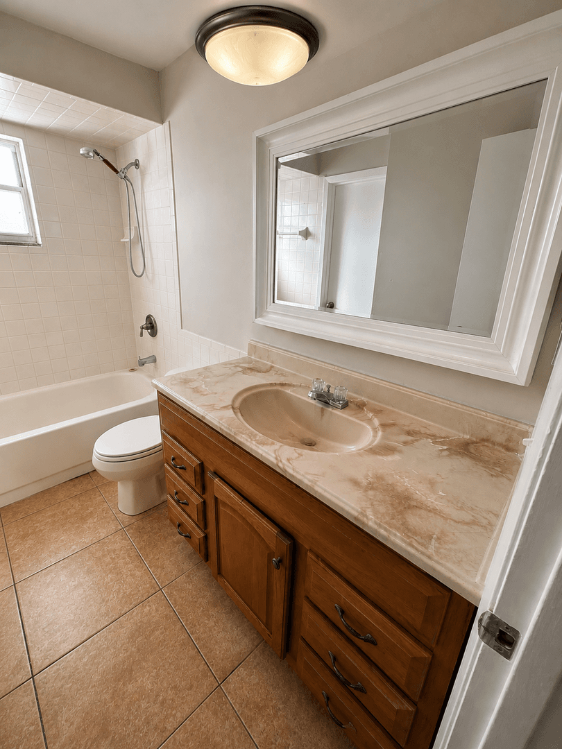 West Palm Beach Apartment: 537 South Sequoia Dr
