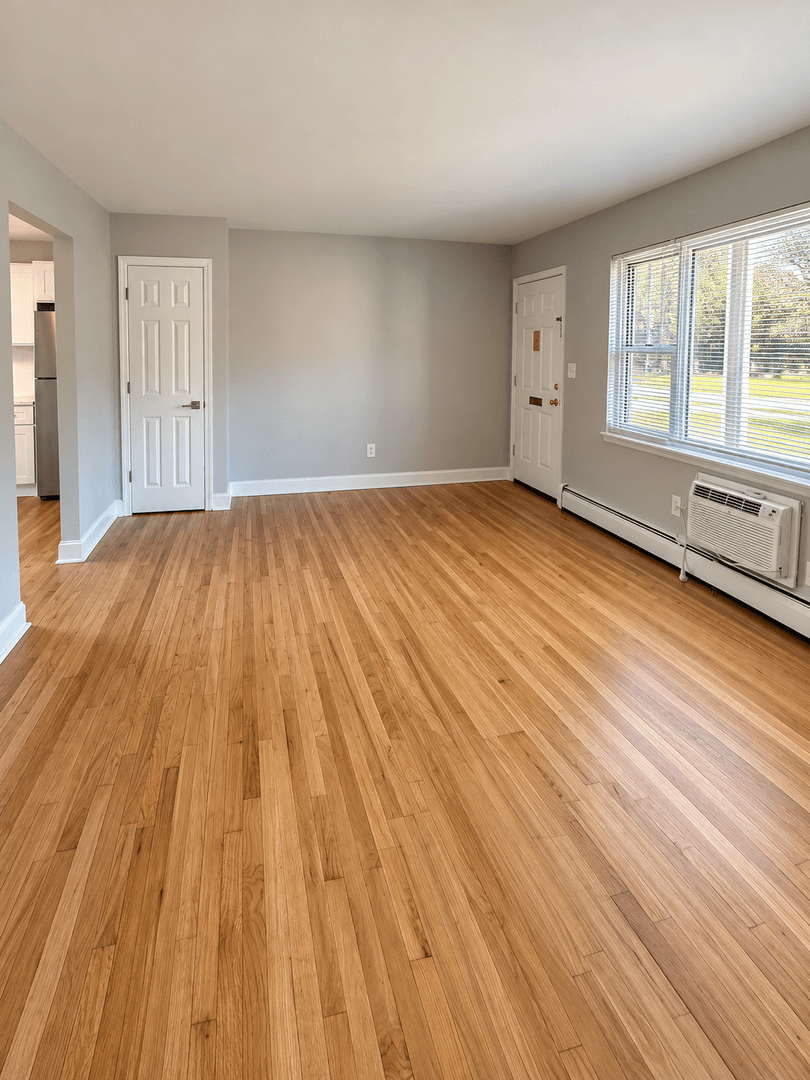 Matawan Apartment: 171 Matawan Ave