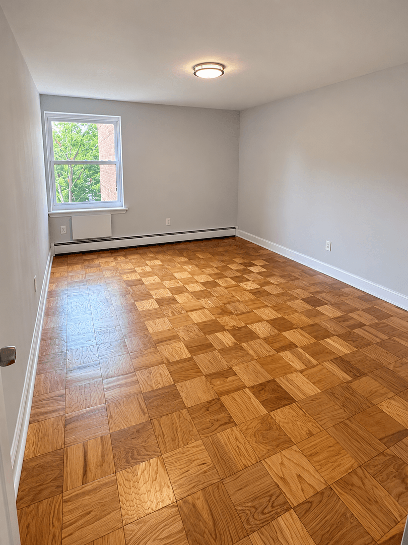North Plainfield Apartment: 25 Washington Ave