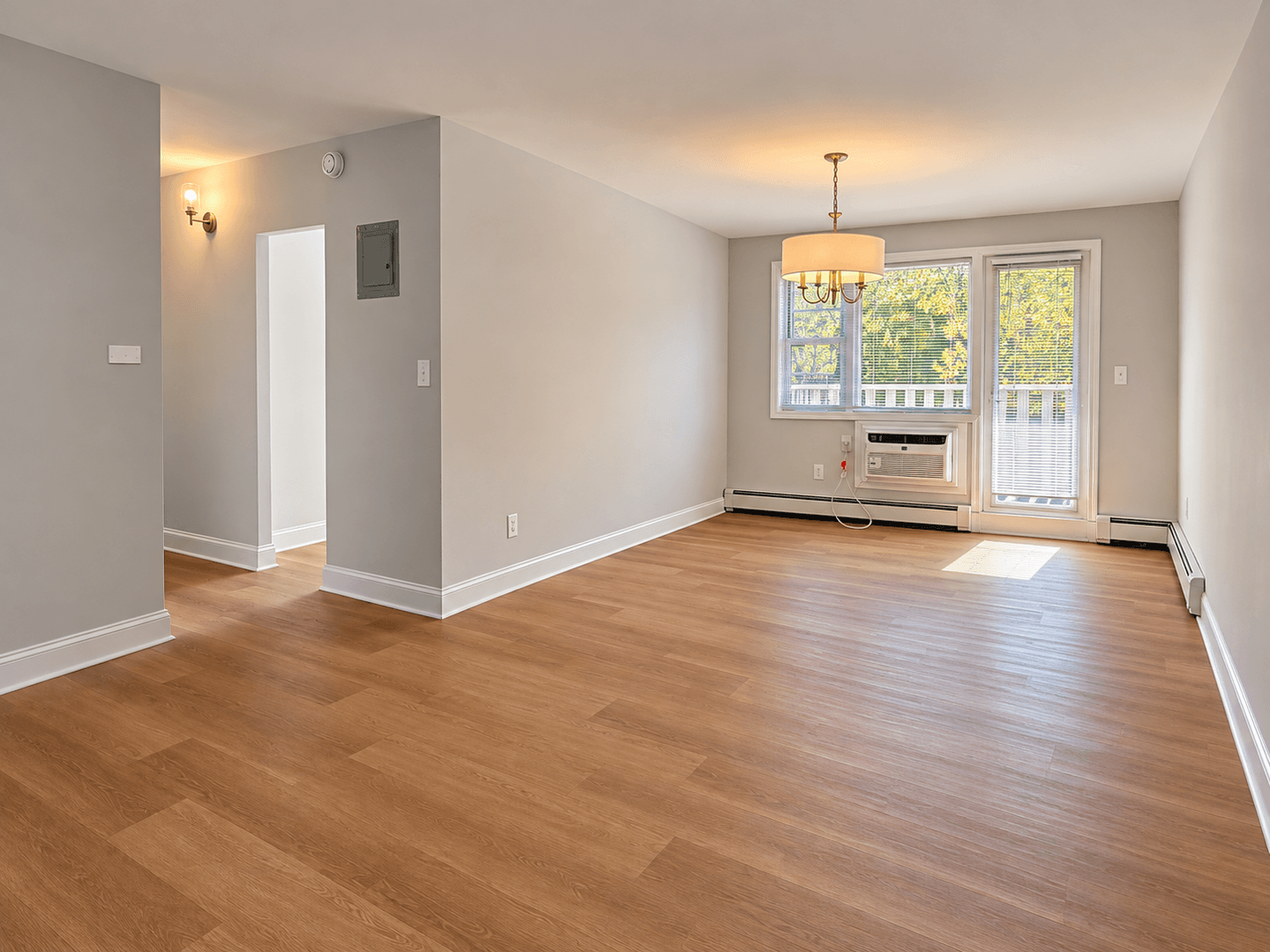 Somerville Apartment: 21 Oak Terrace