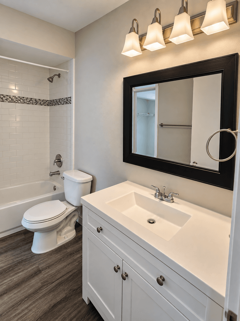 West Palm Beach Apartment: 537 South Sequoia Dr