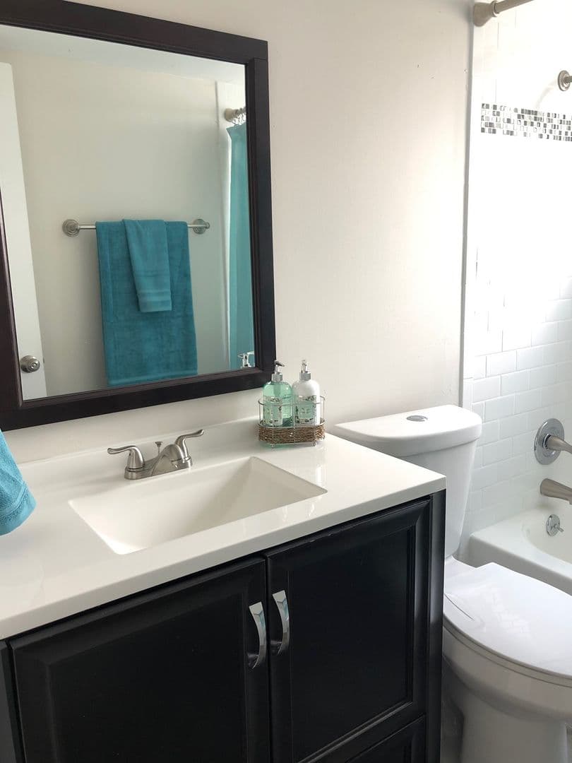 West Palm Beach Apartment: 537 South Sequoia Dr