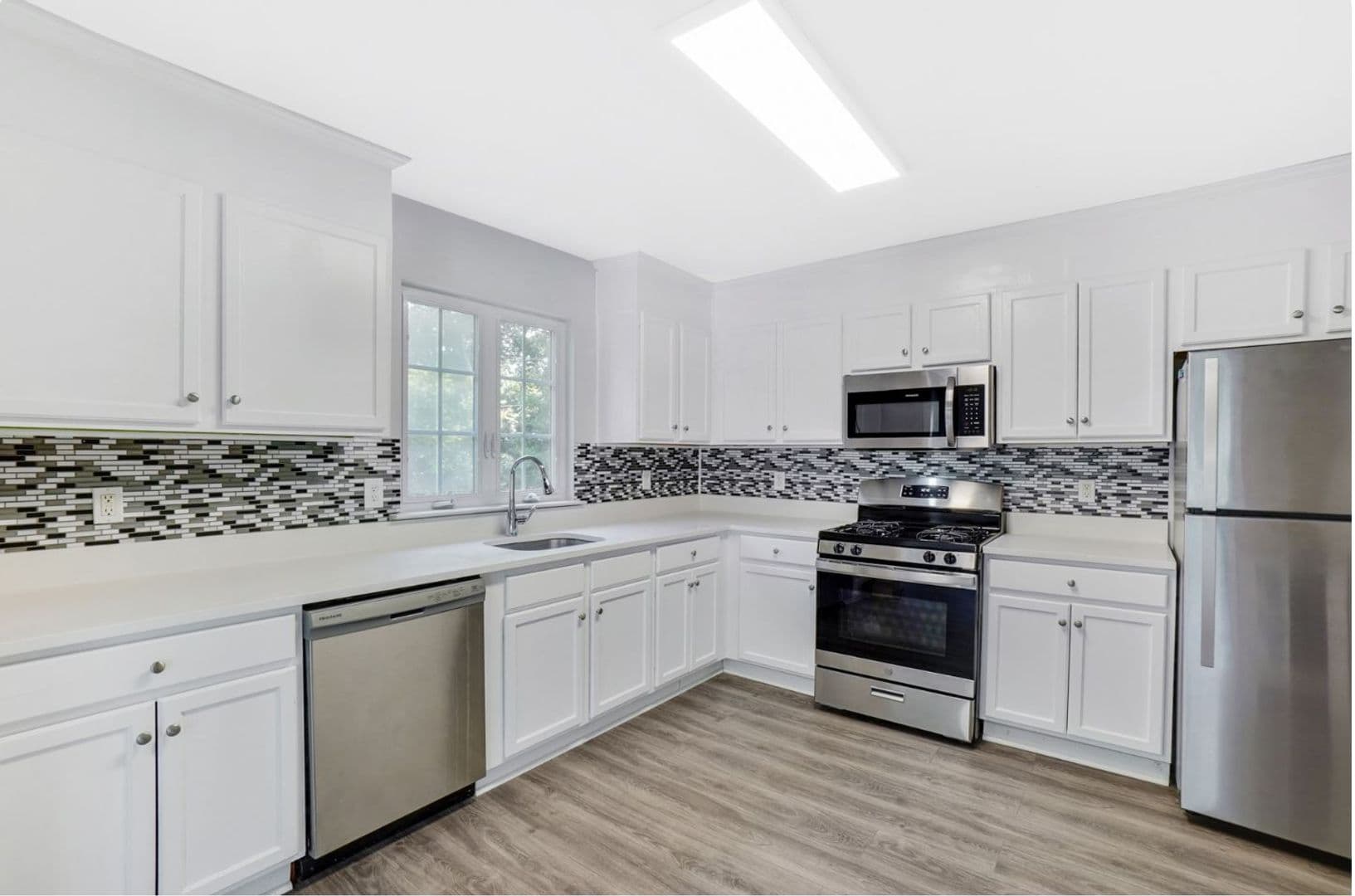 New Providence Townhome: 53 Division Avenue