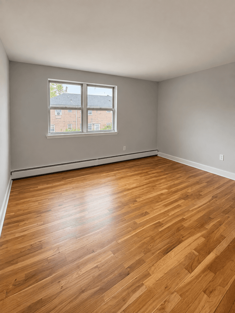 Plainfield Apartment: 643-715 East Front Street