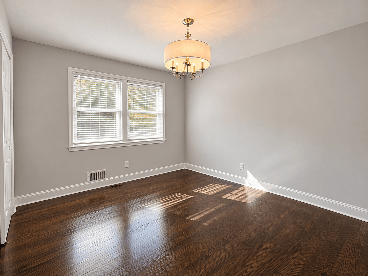 Somerville Apartment: 5-20 Oak Terrace & 195-221 Mountain Ave