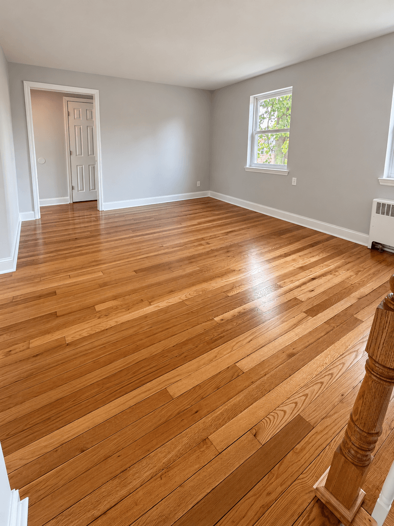 Plainfield Apartment: 802 East Front St