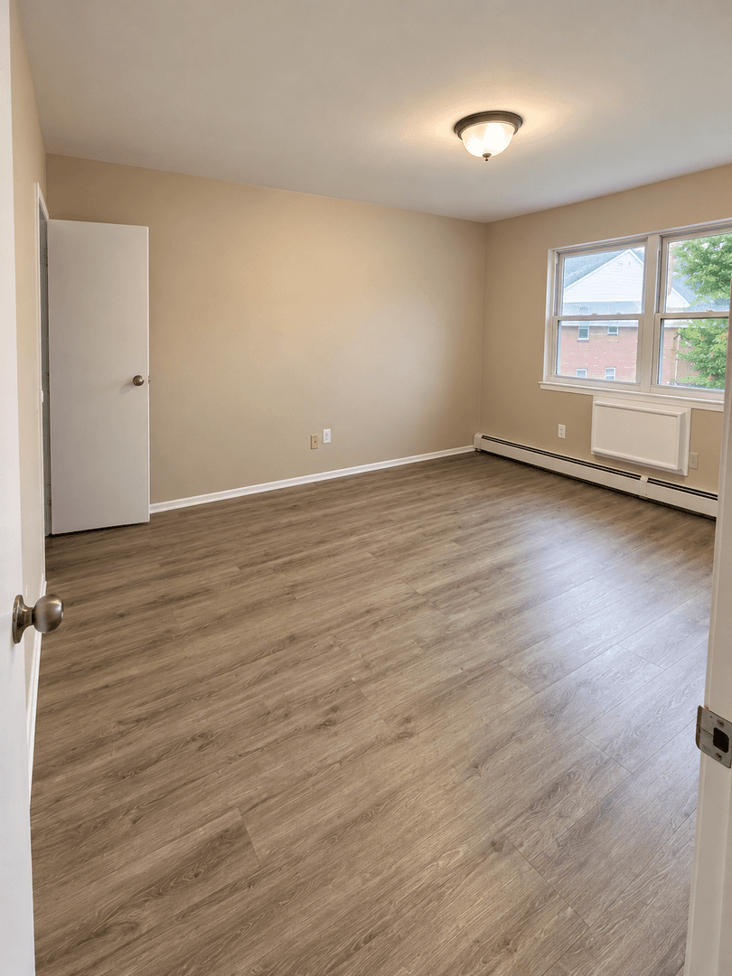 Keyport Apartment: 251 Atlantic Street