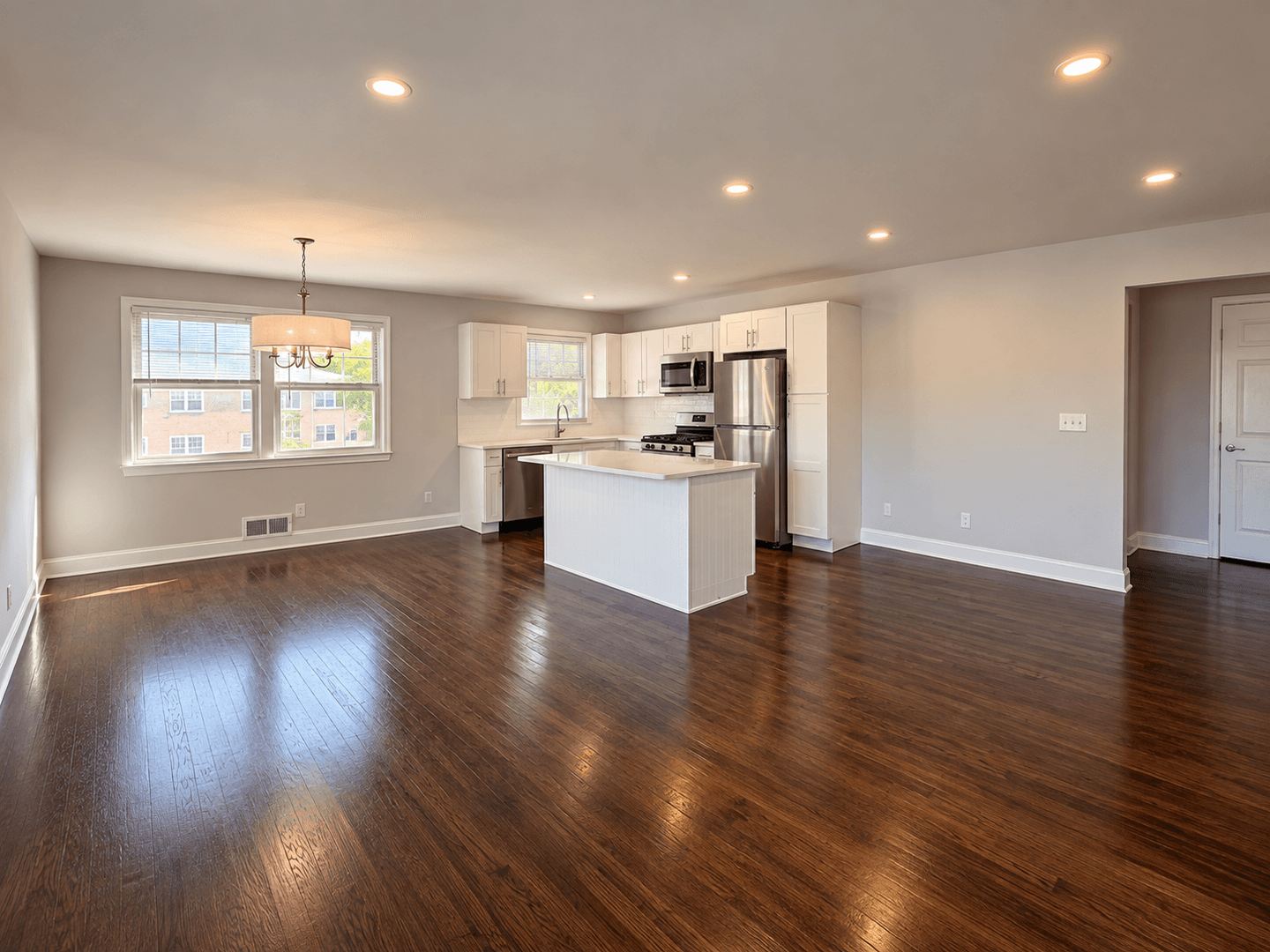 Somerville Apartment: 5-20 Oak Terrace & 195-221 Mountain Ave