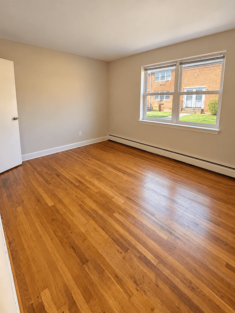 Plainfield Apartment: 643-715 East Front Street