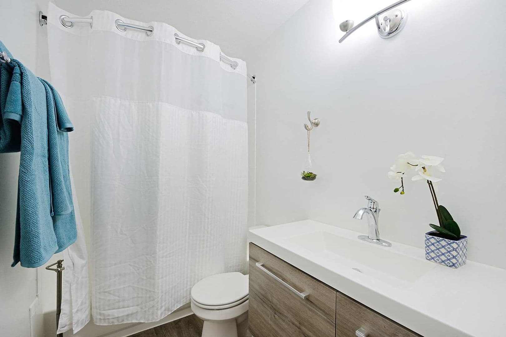Bridgewater Apartment: 89 Tunison Lane