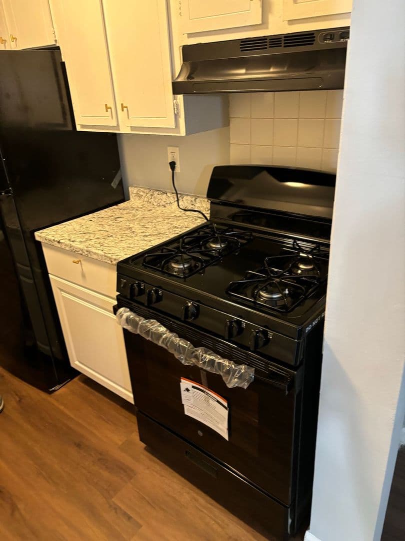 Orange Apartment: 366 Park Ave/159 Cleveland St