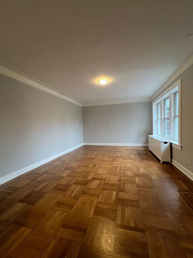 Plainfield Apartment: 744 Watchung Ave