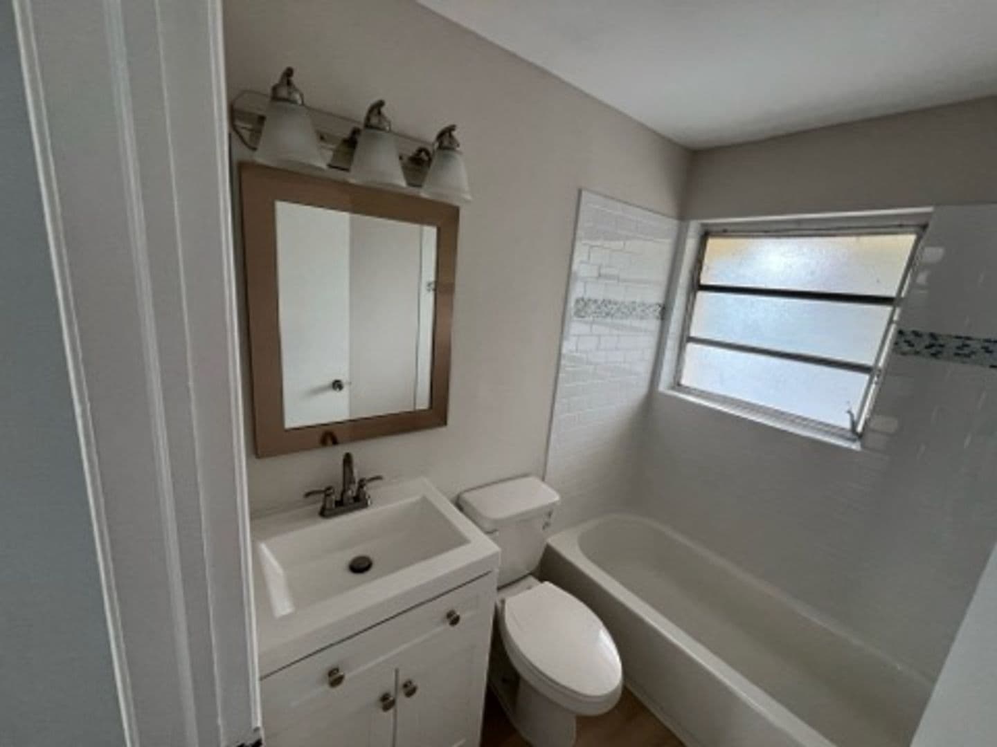 Boca Raton Apartment: 4850 NE 5th Ave