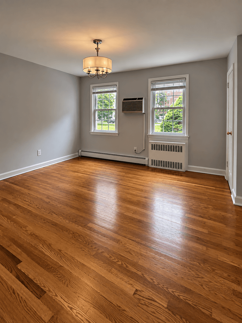 Summit Apartment: 26 Locust Drive