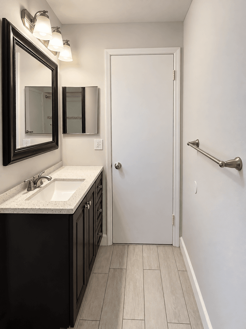 West Palm Beach Apartment: 537 South Sequoia Dr
