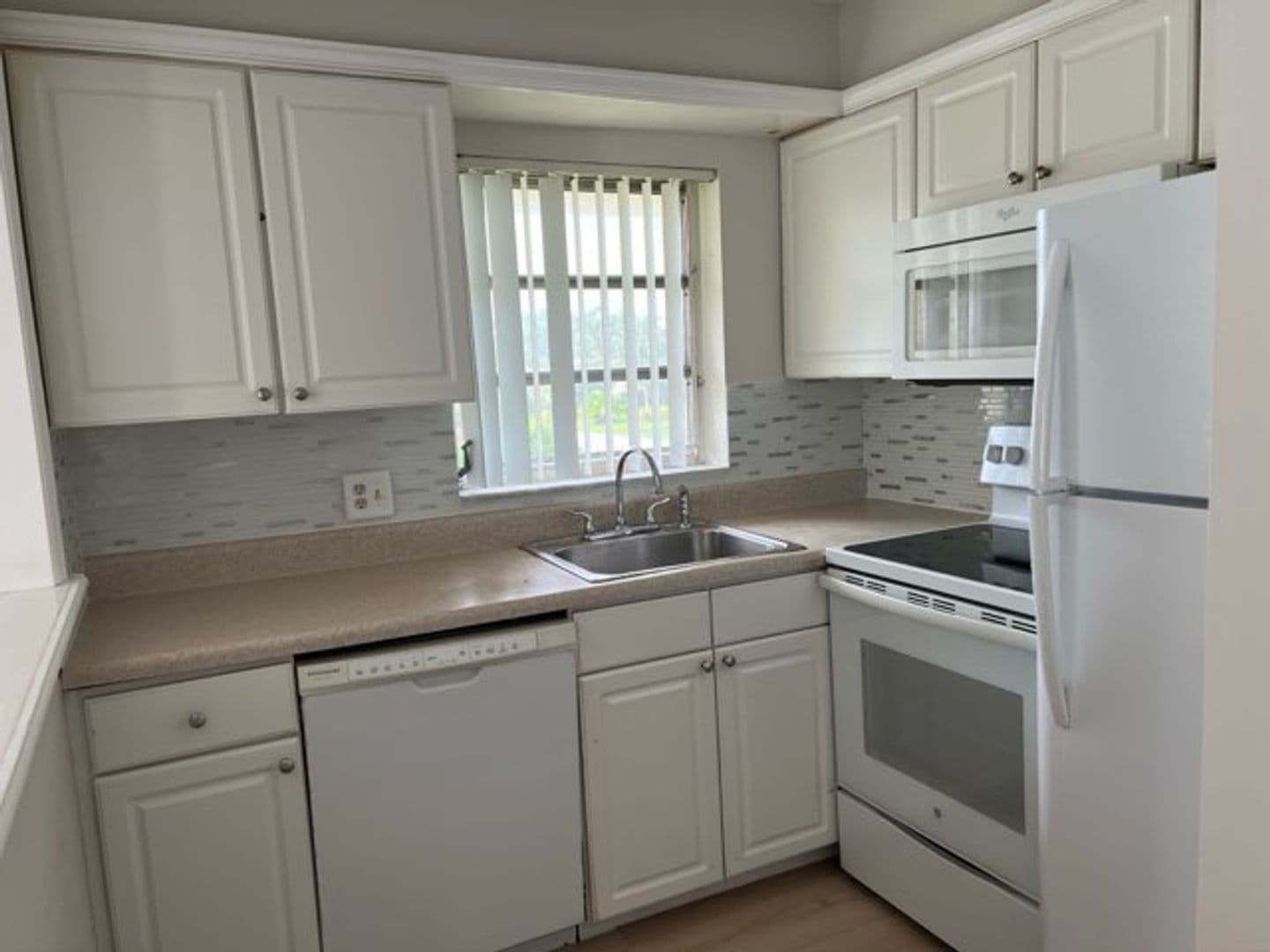 Boca Raton Apartment: 4850 NE 5th Ave