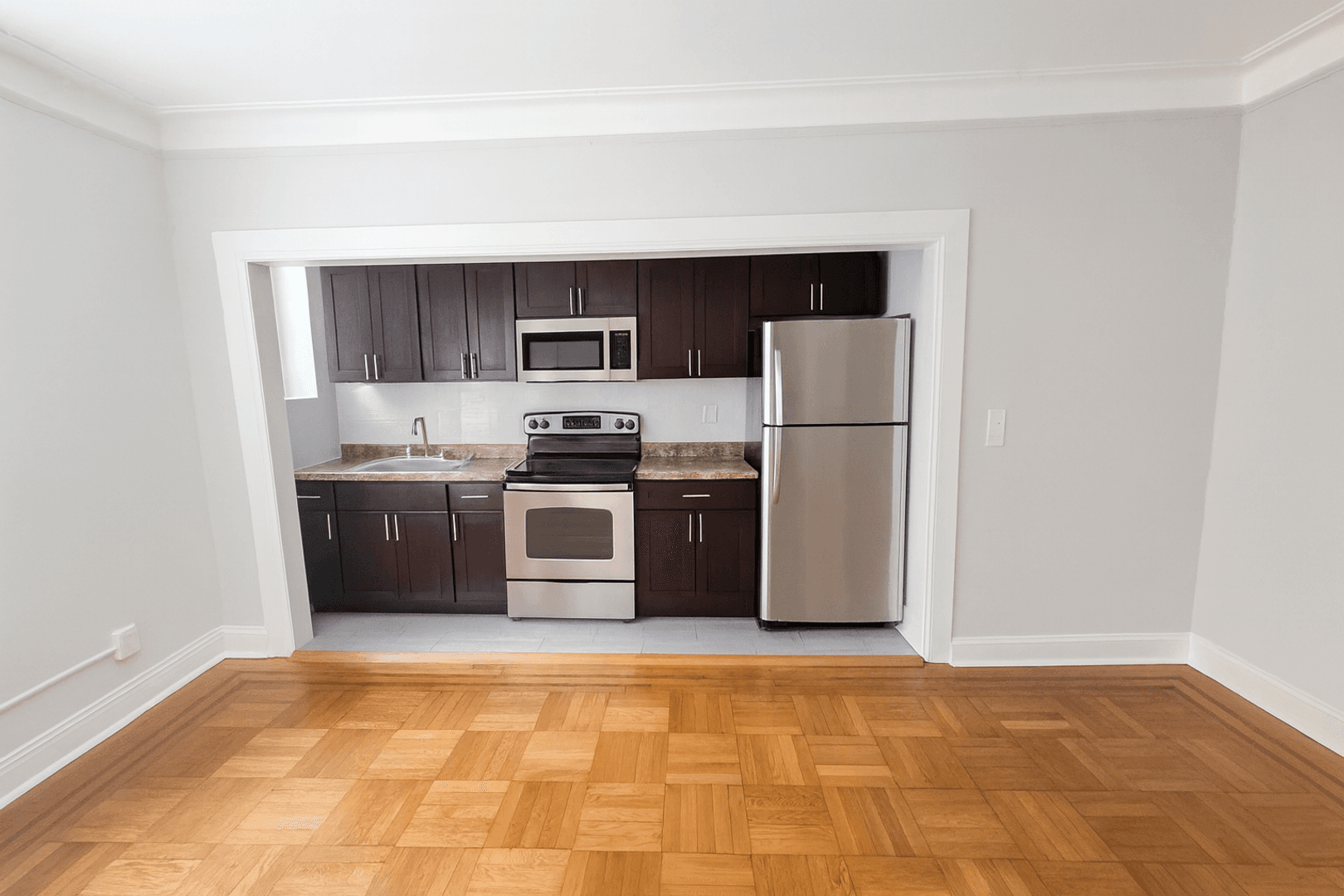 Plainfield Apartment: 744 Watchung Ave