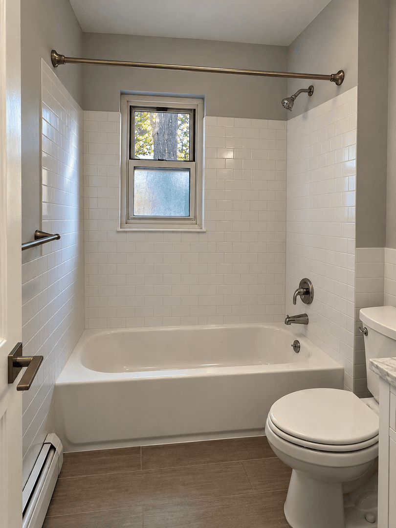 Matawan Apartment: 171 Matawan Ave
