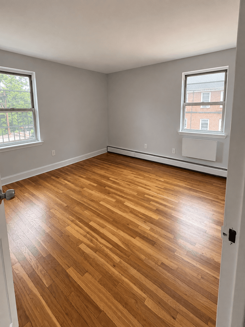 Plainfield Apartment: 643-715 East Front Street