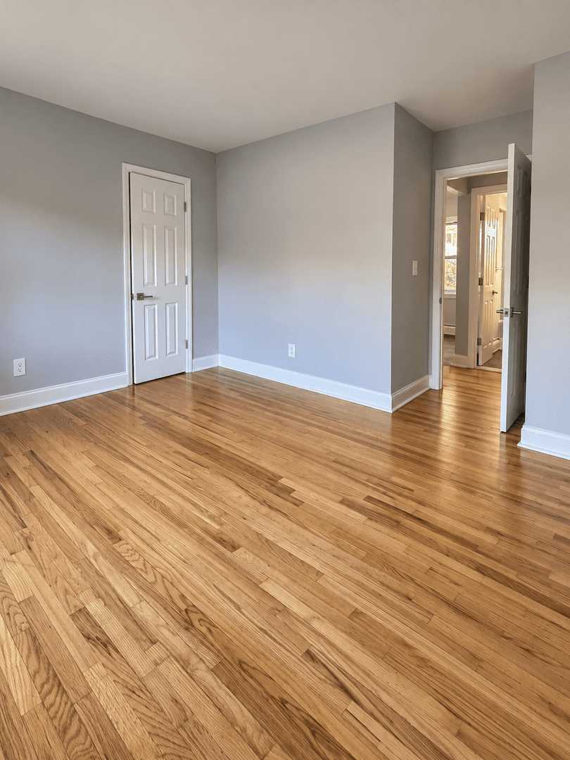 Matawan Apartment: 171 Matawan Ave