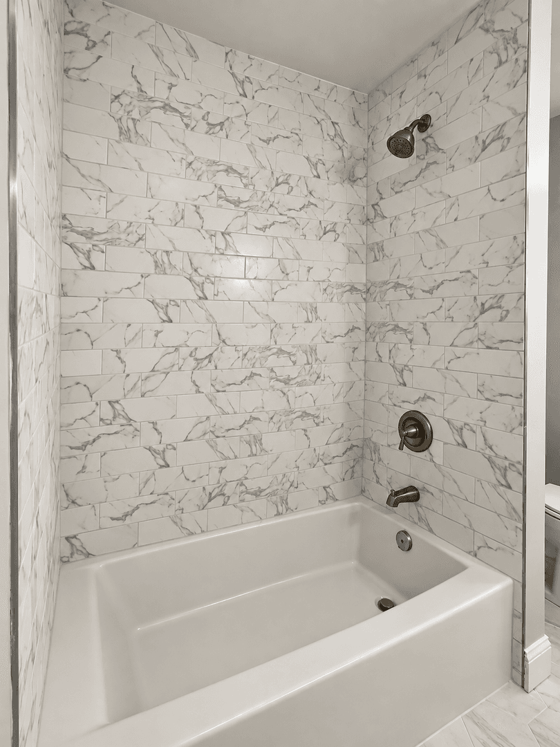 Summit Apartment: 26 Locust Drive