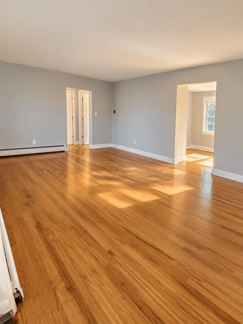 Matawan Apartment: 171 Matawan Ave