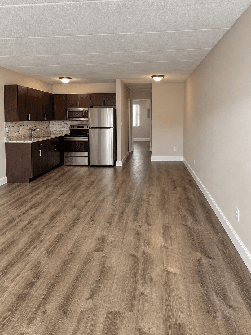 West Palm Beach Apartment: 537 South Sequoia Dr