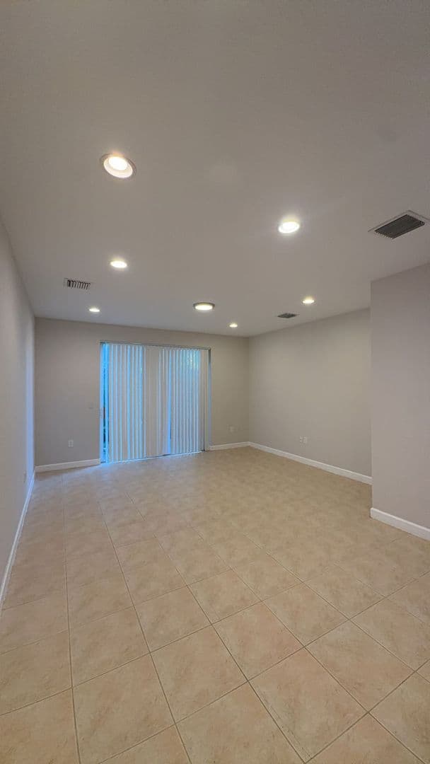 Fort Lauderdale Apartment: 5127 NW 30th Terrace