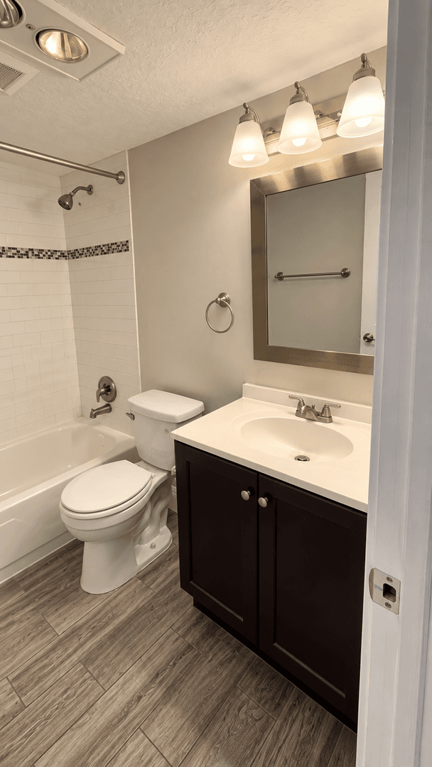 Boca Raton Apartment: 4670 NE 5th Ave
