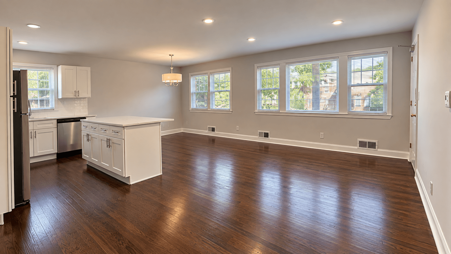 Somerville Apartment: 5-20 Oak Terrace & 195-221 Mountain Ave