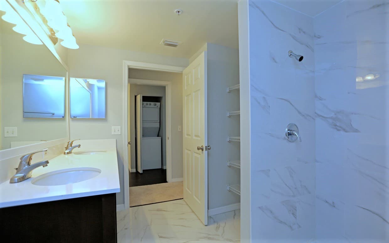 West Palm Beach Apartment: 4685 N. Haverhill Road