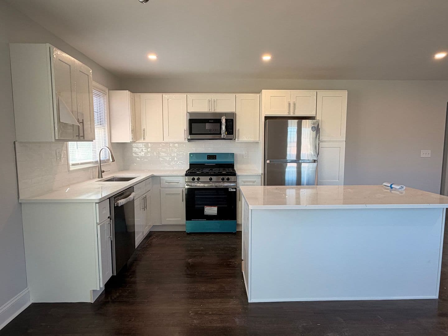 Somerville Apartment: 5-20 Oak Terrace & 195-221 Mountain Ave