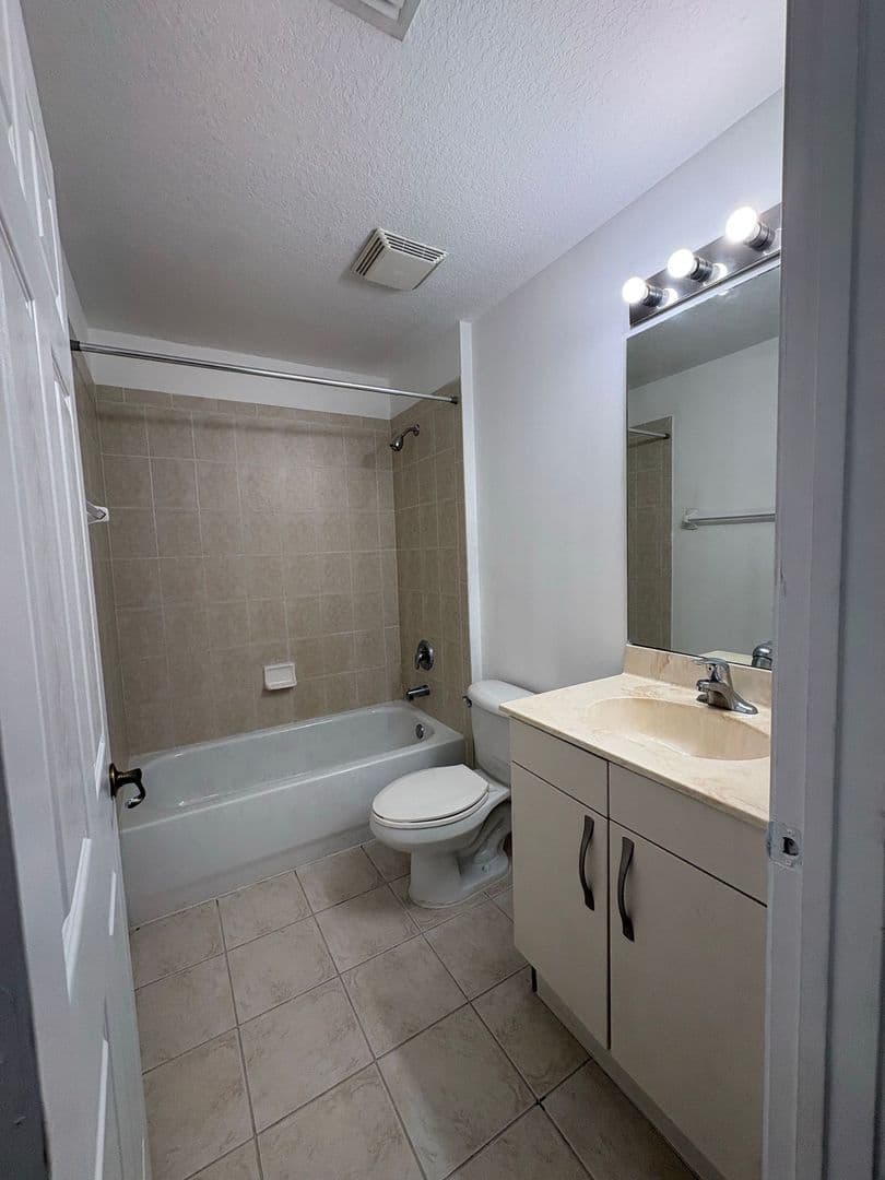 Fort Lauderdale Apartment: 5127 NW 30th Terrace