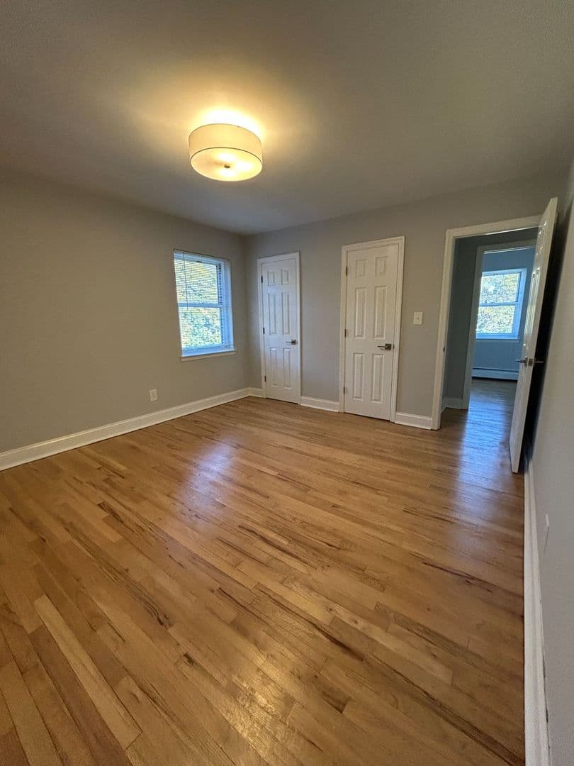 Matawan Apartment: 171 Matawan Ave