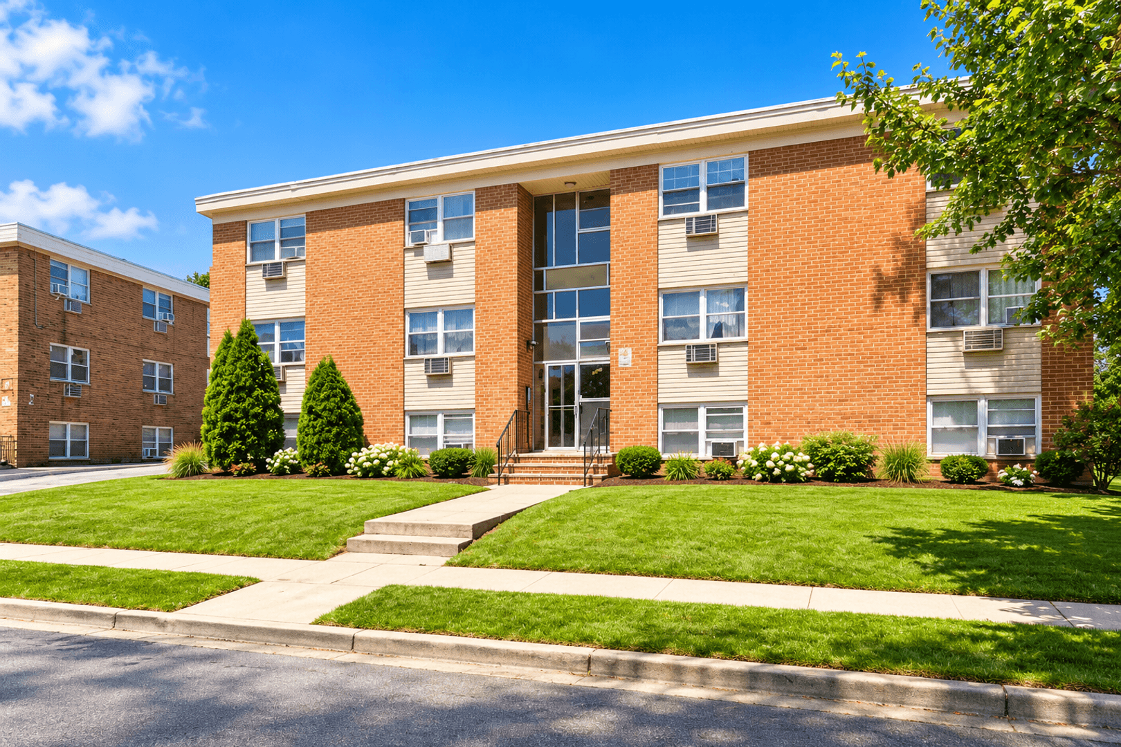 Orange Apartment: 366 Park Ave/159 Cleveland St