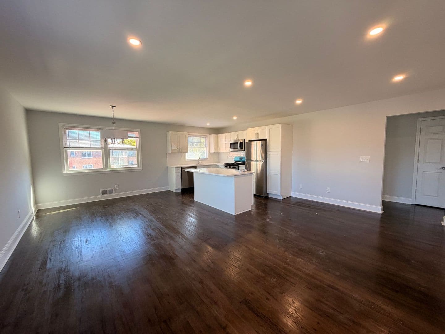 Somerville Apartment: 5-20 Oak Terrace & 195-221 Mountain Ave