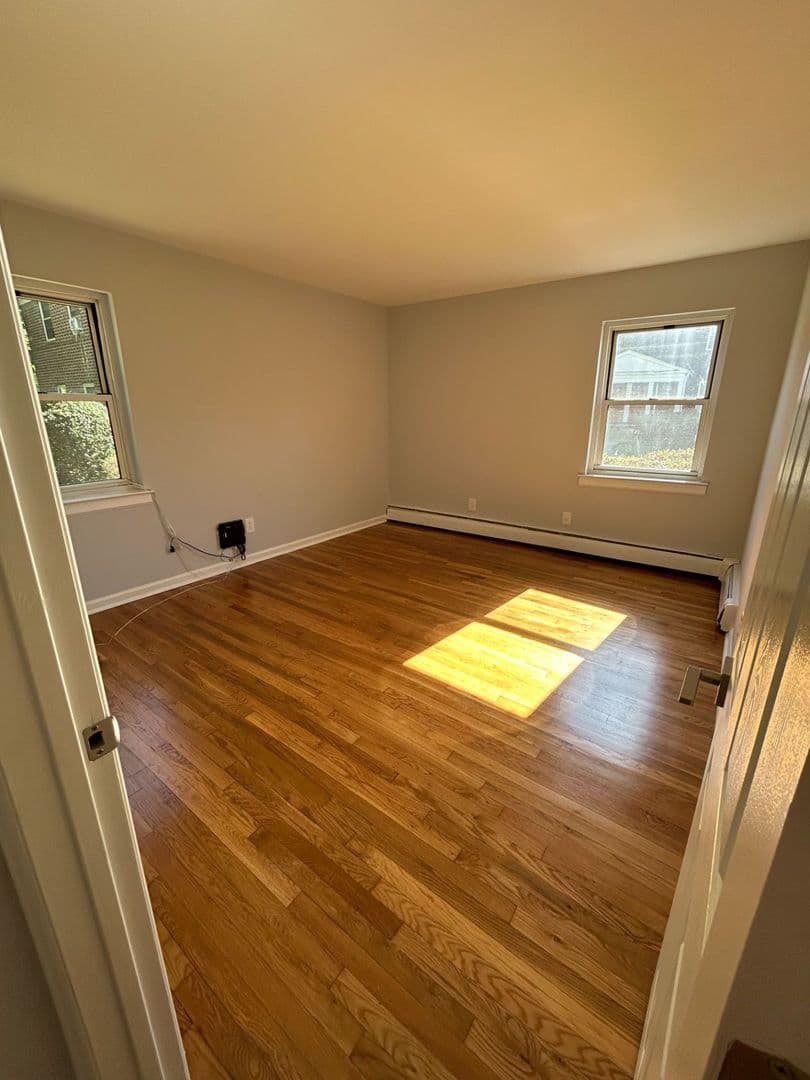 Matawan Apartment: 171 Matawan Ave