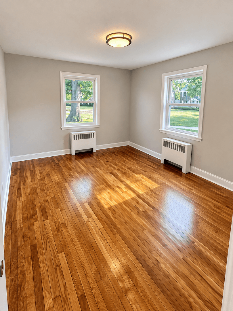 Plainfield Apartment: 750 East Front St